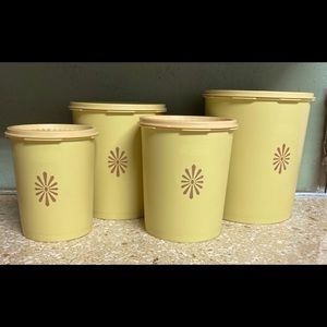 Tupperware Nesting Canisters- Set 4